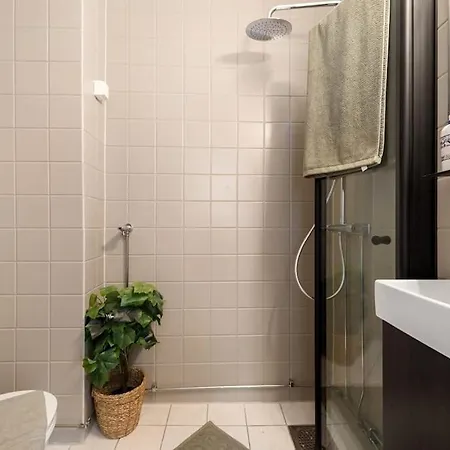 Apartment Supercentral King Bed Fast Wifi *